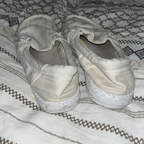Hey Dude | Shoes | White Hey Dudes Size 